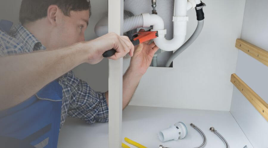 Professional Water heater repair in Dixfield, ME